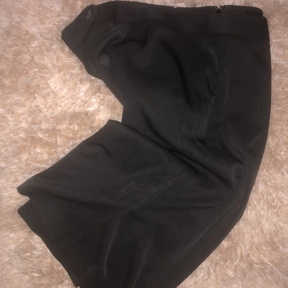 Plus Size Classic Black Capri slacks - Picture 2 of 6